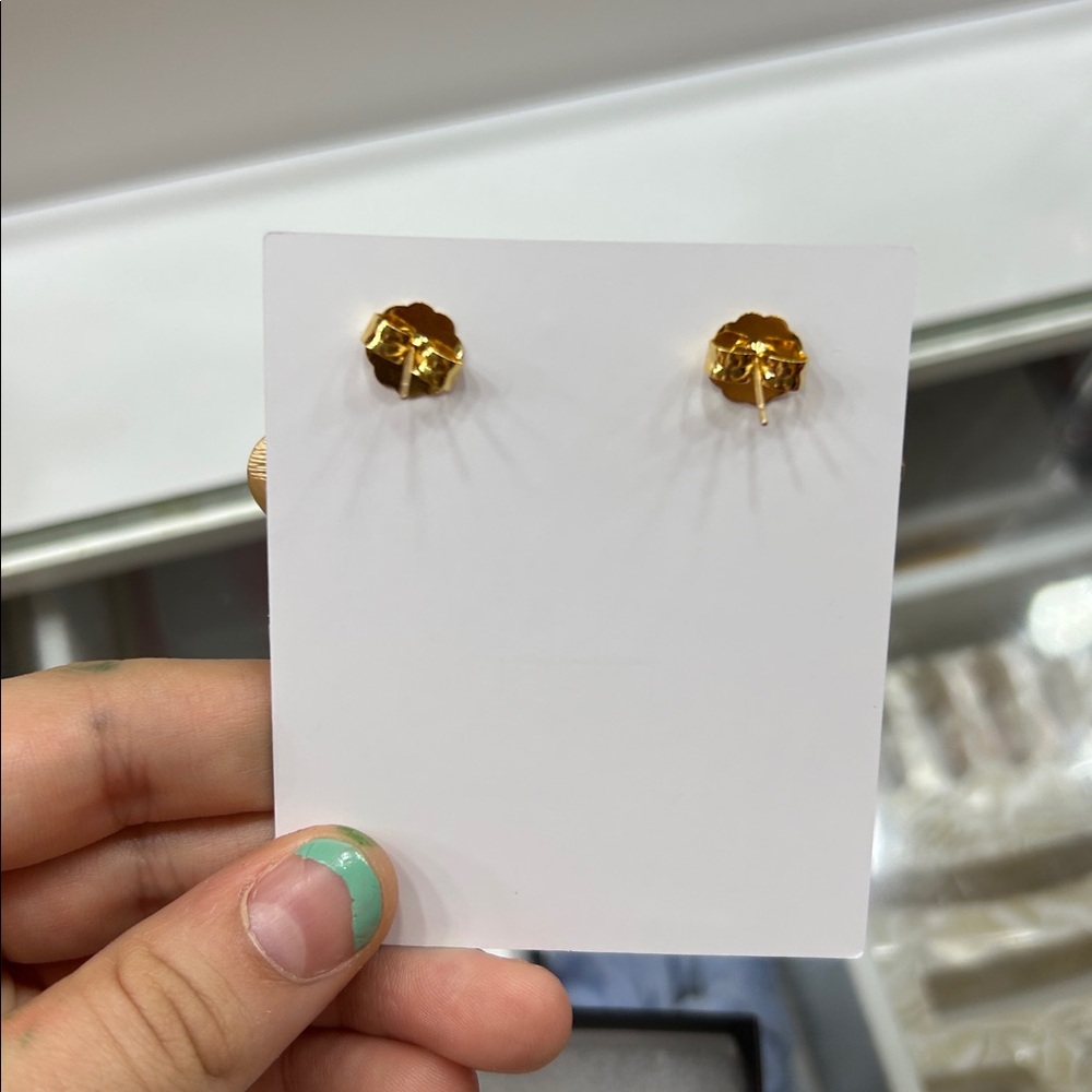 Vivian Drew gold earrings - Picture 4 of 5